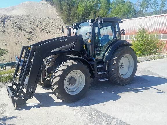 Valtra G105 曳引機