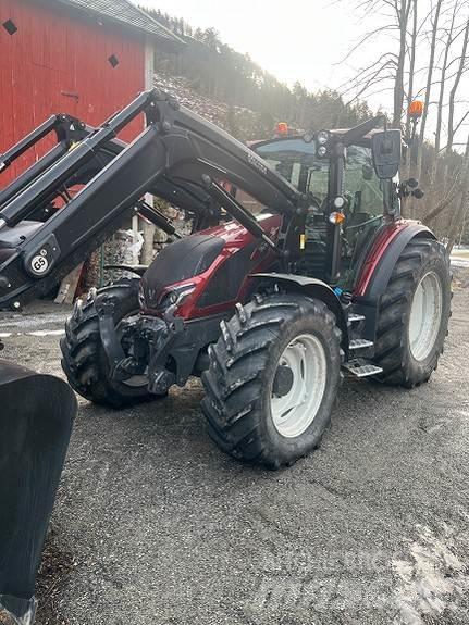 Valtra G125A 曳引機