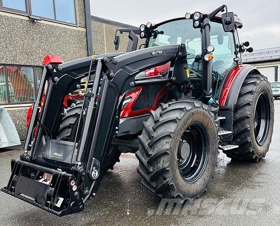 Valtra G135 Active 曳引機