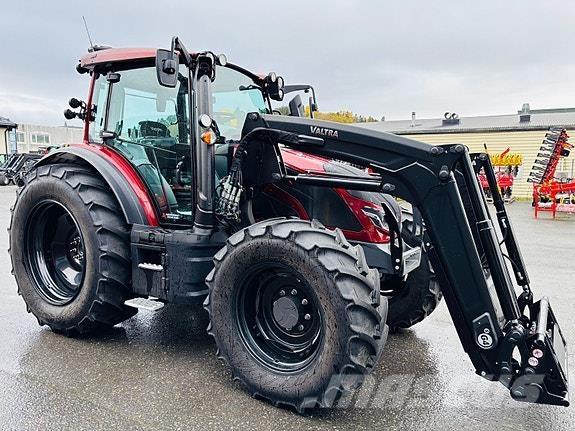 Valtra G135 Active 曳引機
