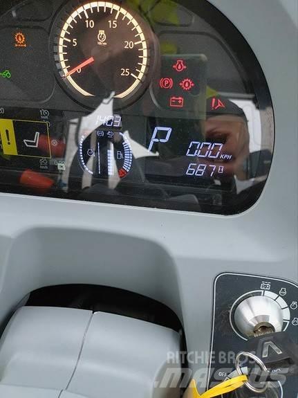 Valtra G135 Aktive 曳引機