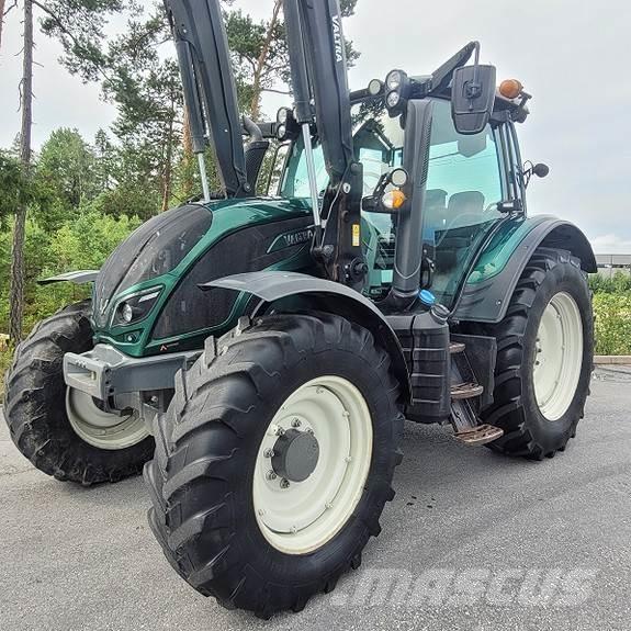 Valtra N114 曳引機