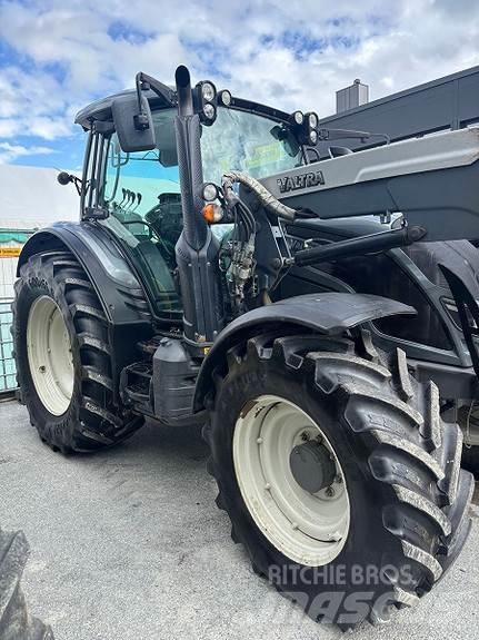 Valtra N134 Active 曳引機