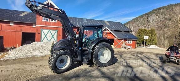Valtra N135 曳引機