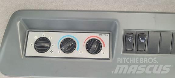 Valtra N163 曳引機