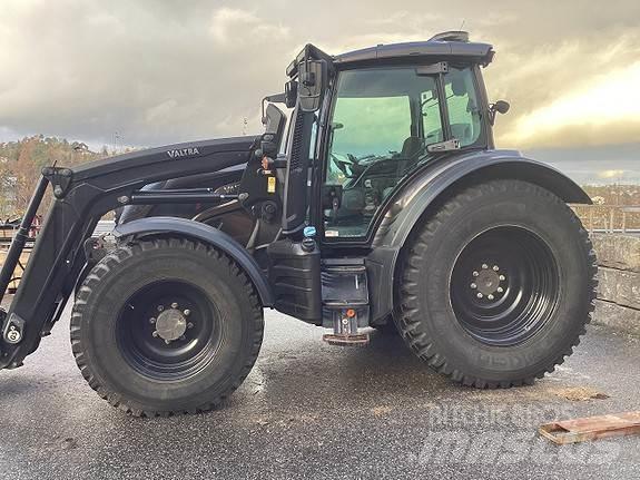 Valtra N174 曳引機