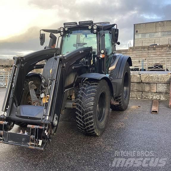 Valtra N174 曳引機