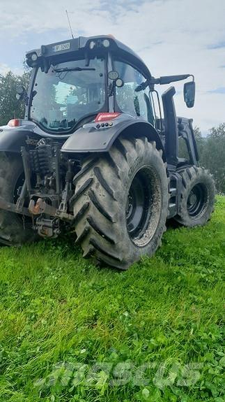 Valtra N174 曳引機