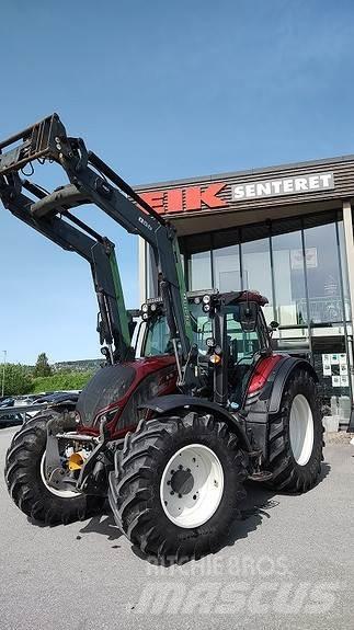 Valtra N174 Versu 曳引機
