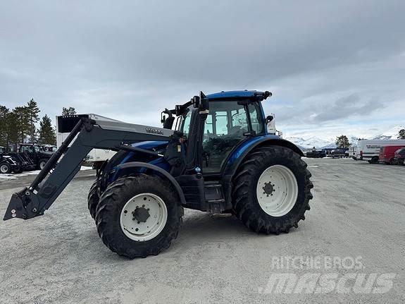 Valtra N174D 曳引機