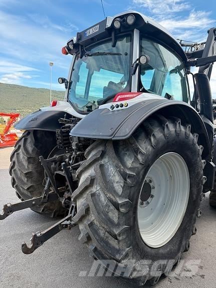 Valtra N174D 曳引機