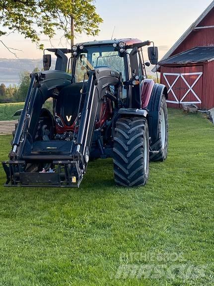 Valtra T174D 曳引機