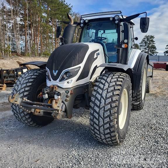 Valtra T174D 曳引機