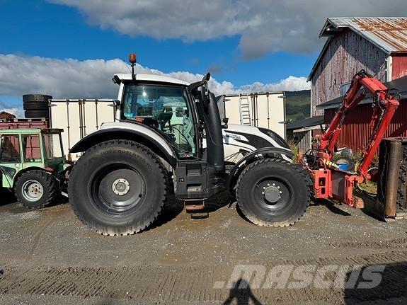 Valtra T214 Versu 曳引機