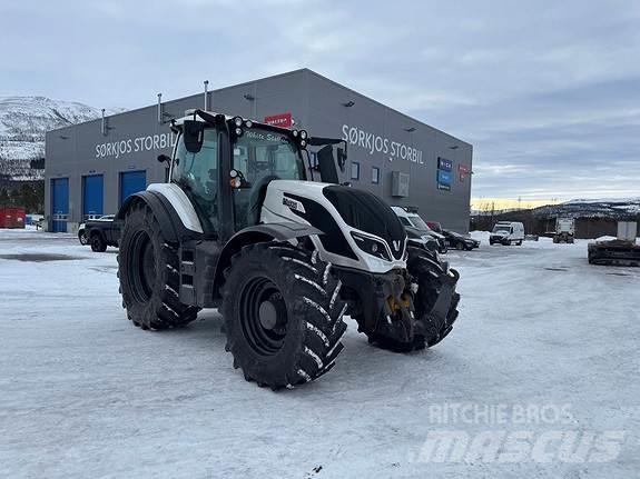 Valtra T234 曳引機