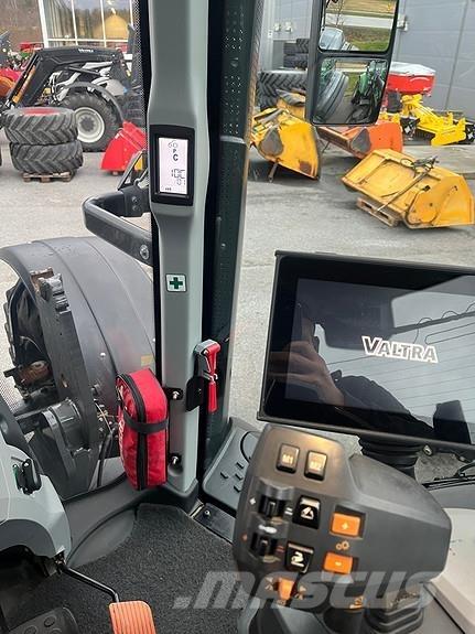 Valtra T234D 曳引機