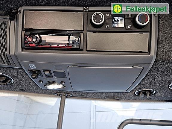 Valtra T235 曳引機