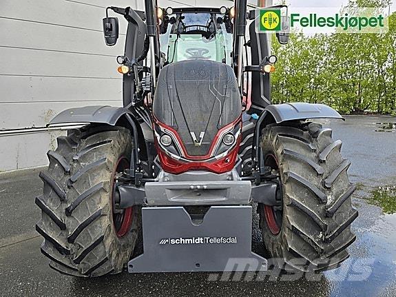 Valtra T235 曳引機