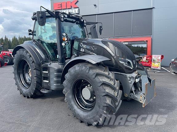 Valtra T235 曳引機