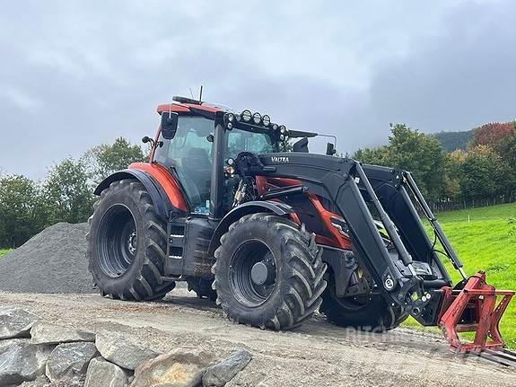 Valtra T235D 曳引機