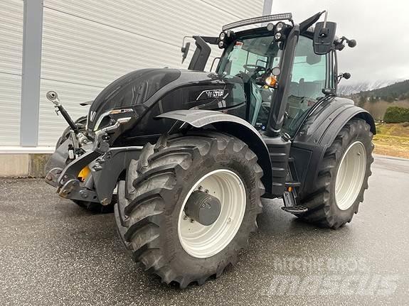 Valtra T235D 曳引機