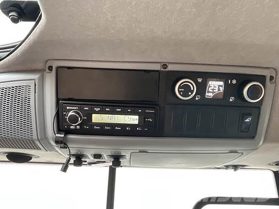 Valtra T235D 曳引機
