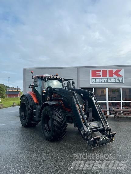 Valtra T235D 曳引機