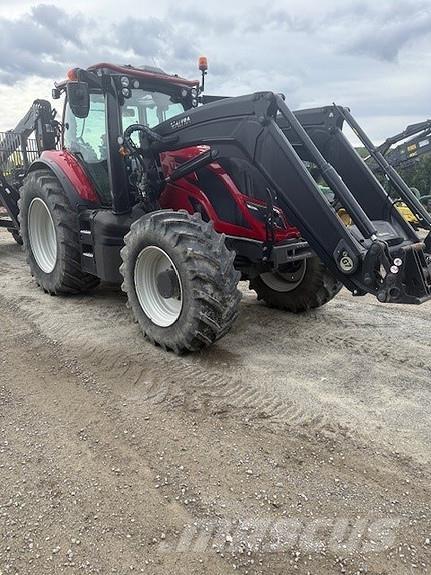 Valtra T254V 曳引機