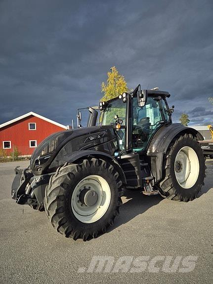 Valtra T254V 曳引機