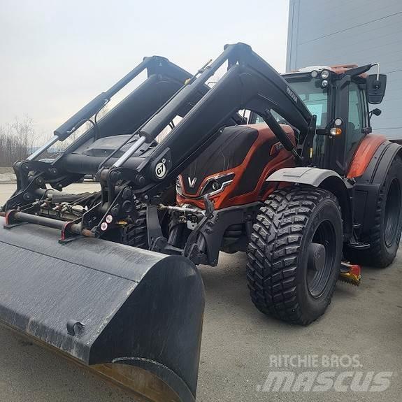 Valtra T255 曳引機