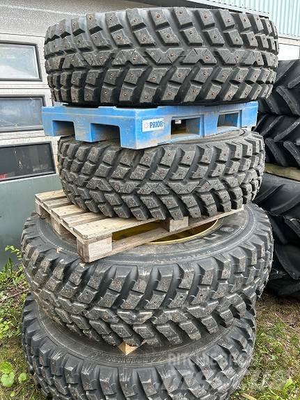 Vinterhjul til JD 其他路面和雪地機械