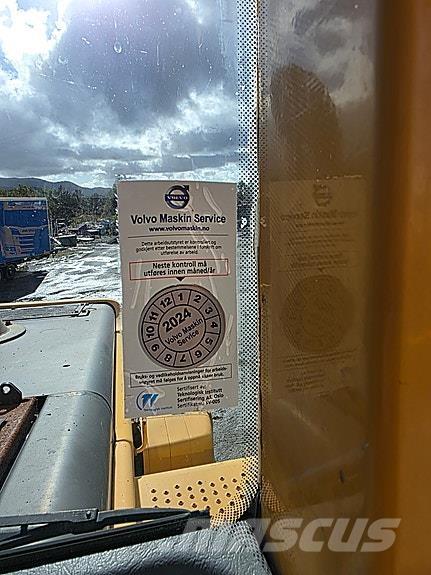 Volvo L90E 輪胎式裝載機