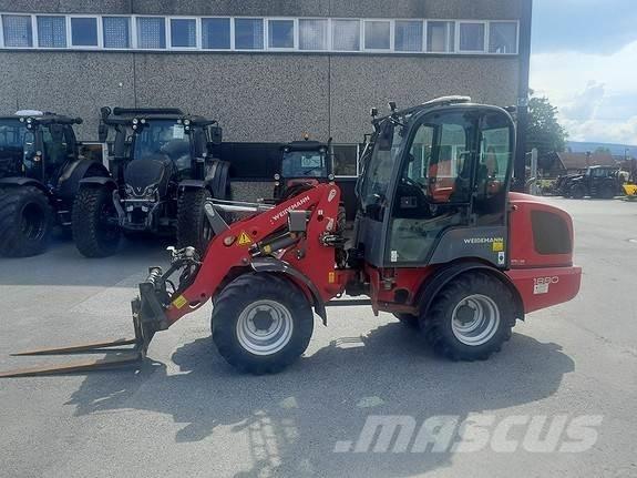 Weidemann 1880 滑移轉向裝載機
