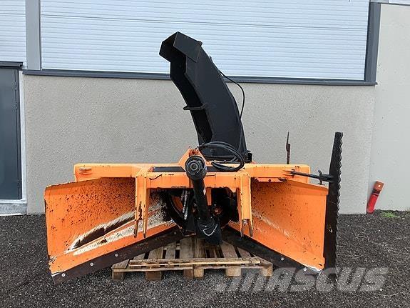  Westbjörn V-2500 掃雪機