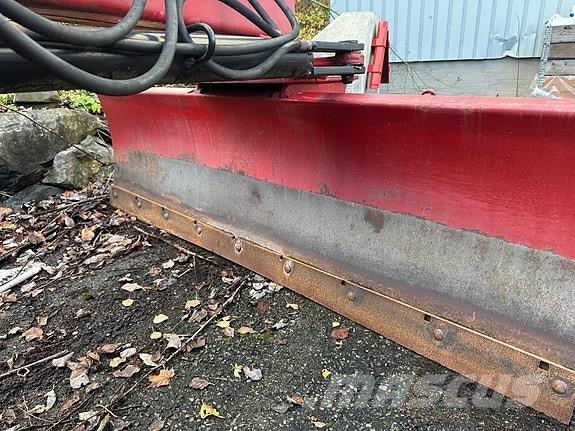   其他路面和雪地機械