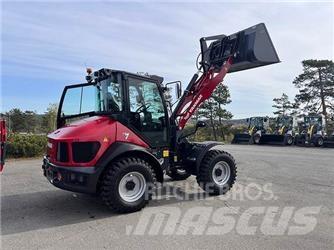 Yanmar V7 輪胎式裝載機
