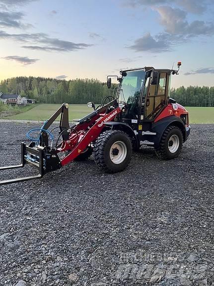 Yanmar V7 輪胎式裝載機