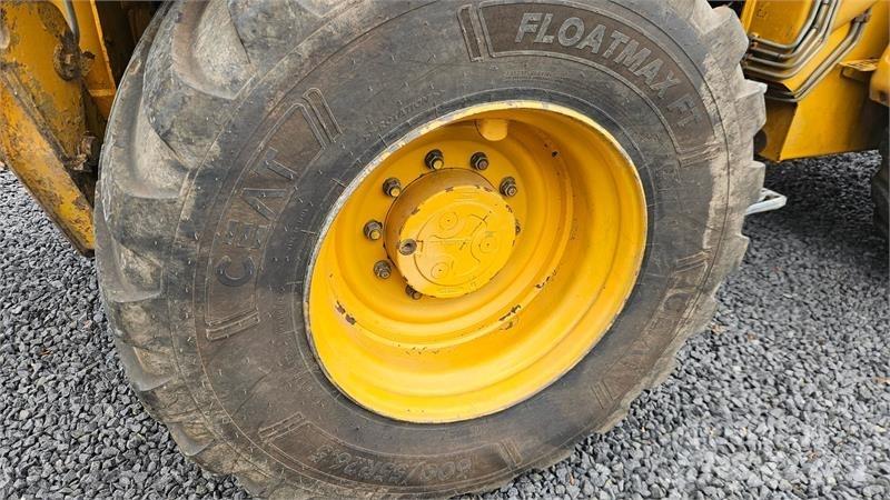 Hydrema 906D 反鏟裝載機
