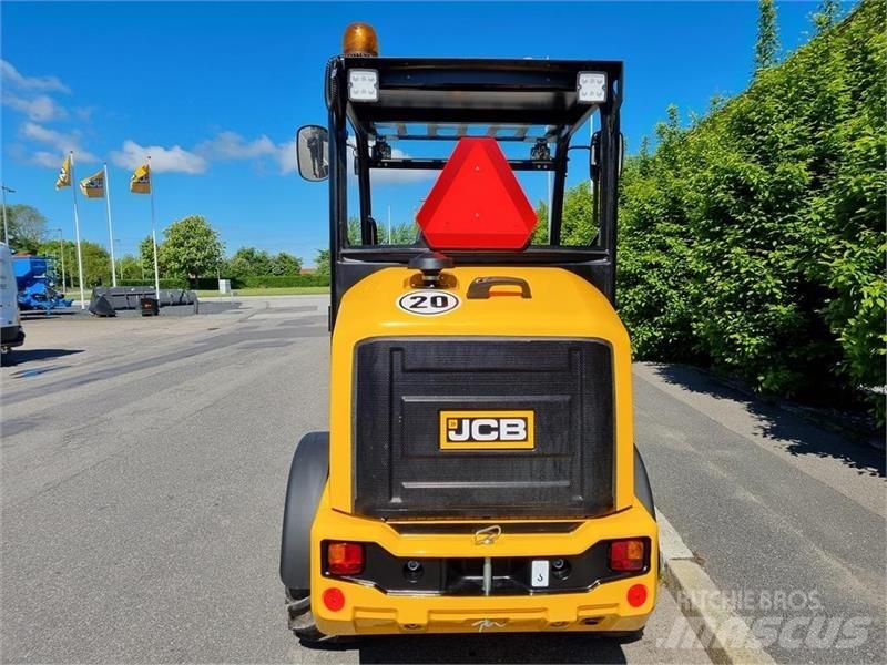 JCB 403 AGRI 小型裝載機