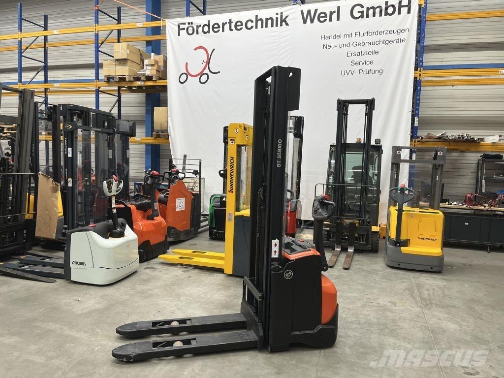 BT SWE 120 行走控制式堆積機