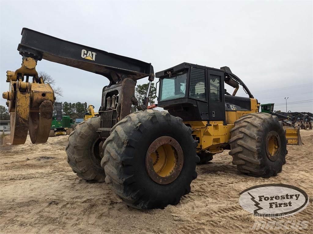 CAT 545C 集材機