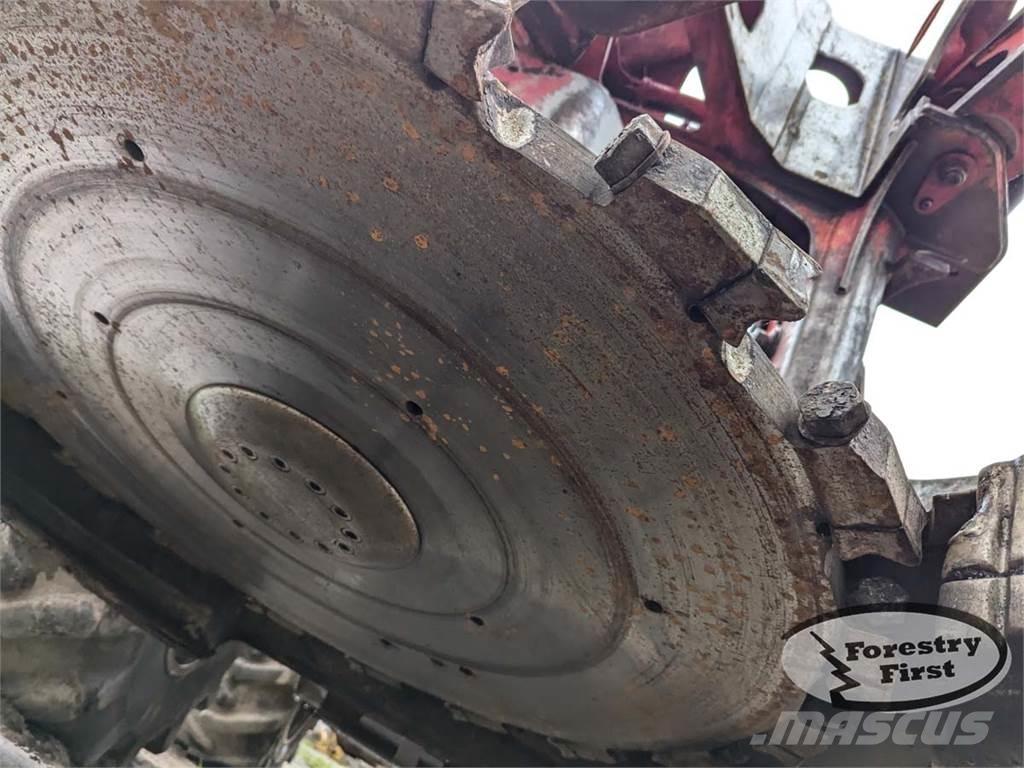 CAT 553C 伐木歸堆機