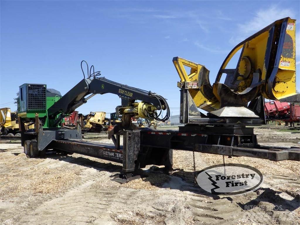 John Deere 437E 鉗式裝載機