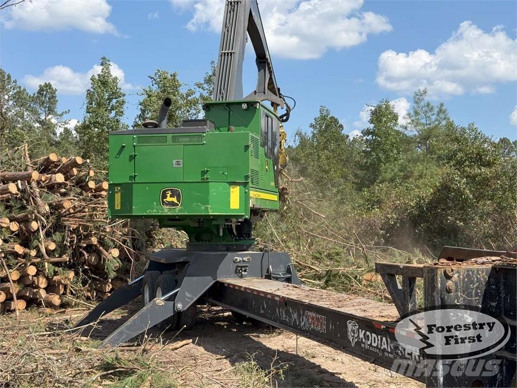 John Deere 437E 鉗式裝載機