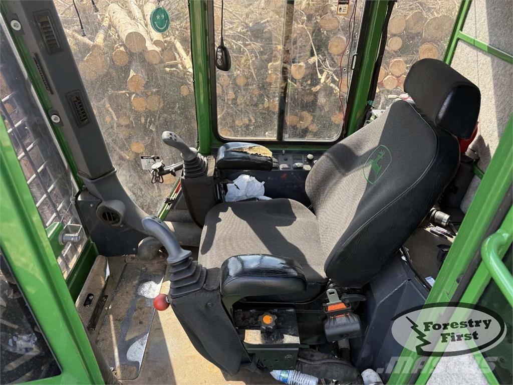 John Deere 437E 鉗式裝載機