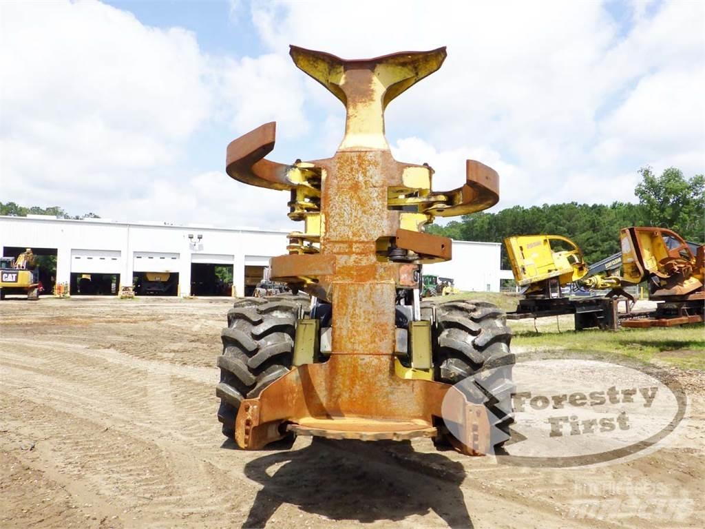 John Deere 843K 伐木歸堆機