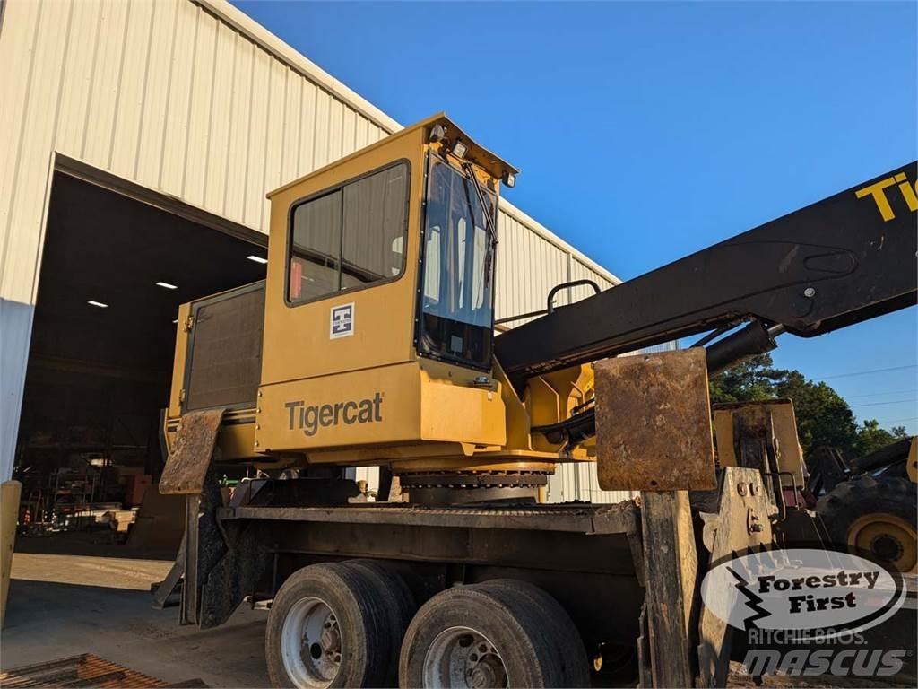 Tigercat 234B 鉗式裝載機