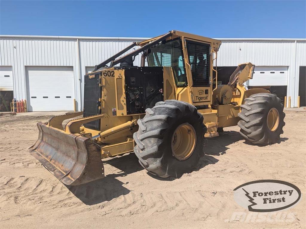 Tigercat 602 集材機
