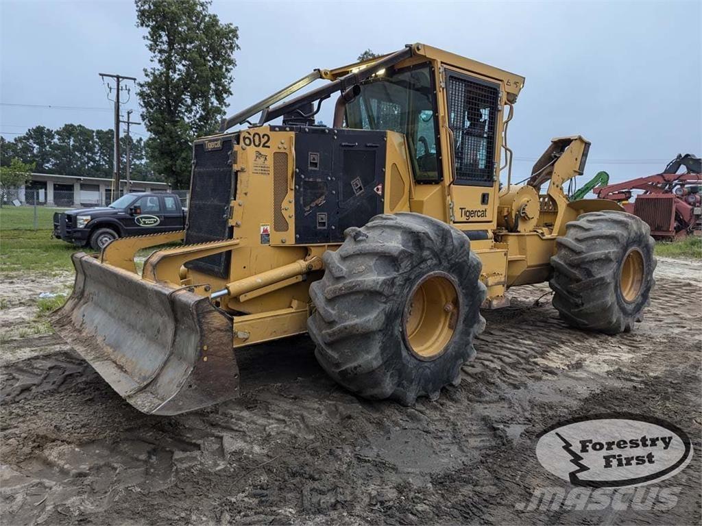 Tigercat 602 集材機