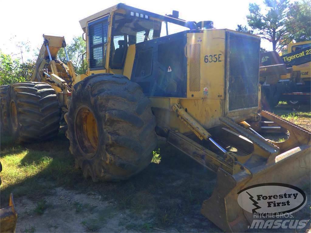 Tigercat 635E 集材機